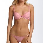 Jolie coquine du 84 se masturbe en direct